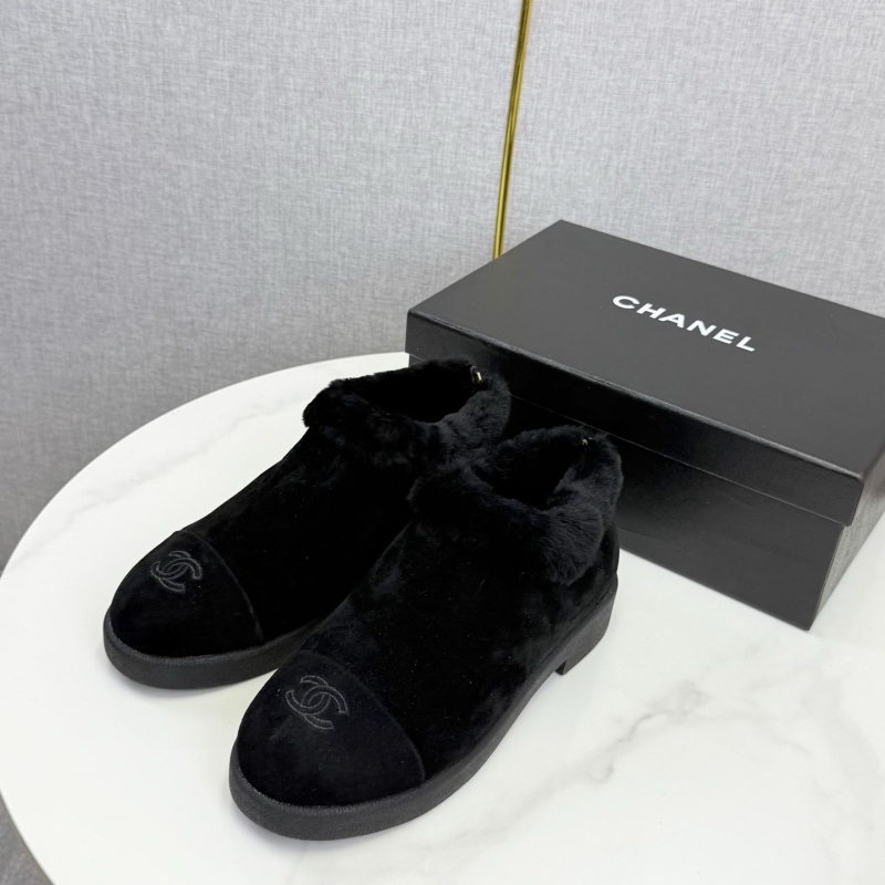 Ch**el boots